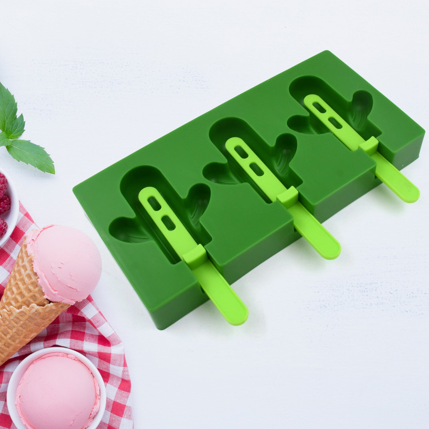 Ice Cream Mould sicle Mold, Cactus Shape Ice Molds Homemade sicle for DIY Ice sicle, 3-Cavity Summer Food Kitchen Tools (1 Pc) Ice Cream Mould sicle Mold, Cactus Shape Ice Molds Homemade sicle for DIY Ice sicle, 3-Cavity Summer Food Kitchen Tools (1 Pc)